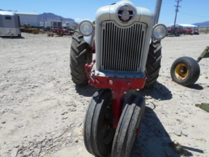 D&D Sales Cortez CO Used Ford 900 Gas Tractor